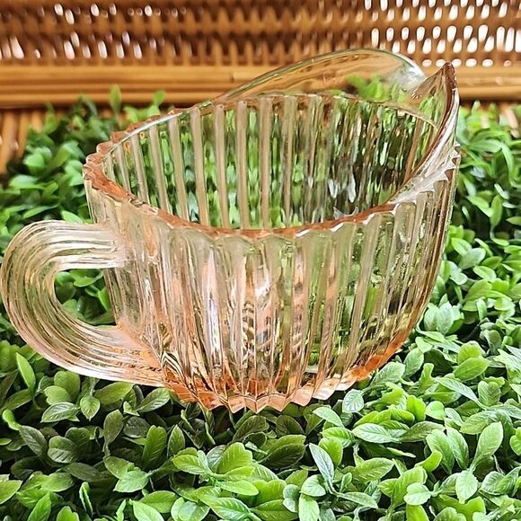 Vintage Queen Ann Depression Glass Creamer - Picture 7 of 11